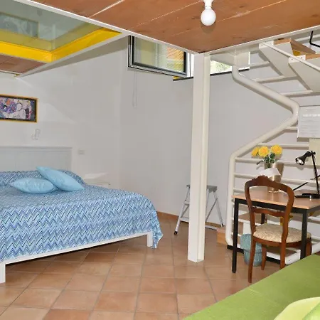 Bed & Breakfast Casa Lungomare 3*