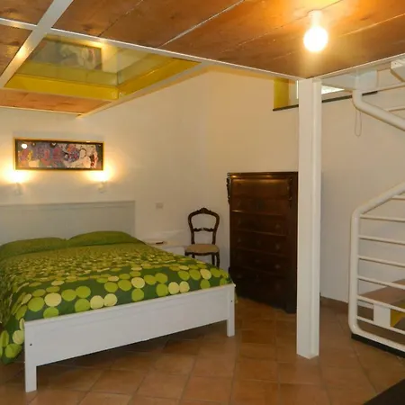 Bed & Breakfast Casa Lungomare 3*